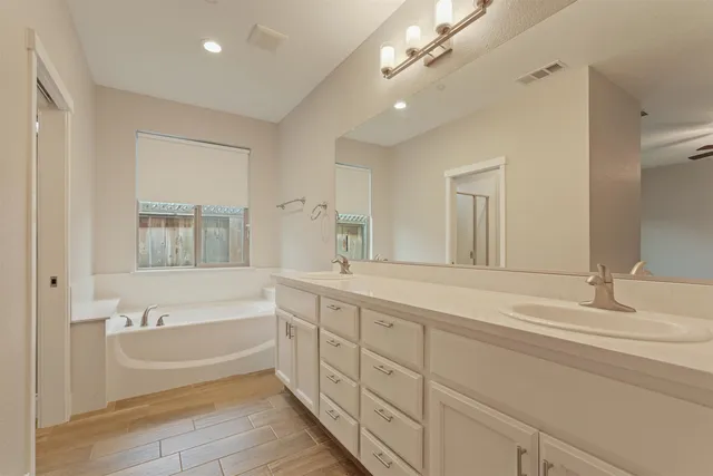 $669,900 | 563 Bascule Drive, Oakdale, CA 95361