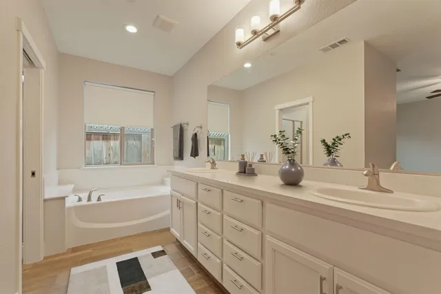 $669,900 | 563 Bascule Drive, Oakdale, CA 95361