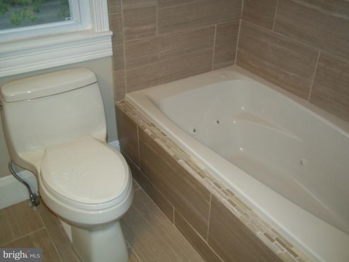 1955 Seminary Road Silver Spring, MD 20910 - Photo 20 of 25 Bath (Master)