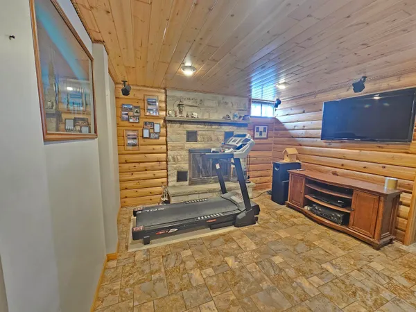$334,900 | 145 Forest Montello Wi 53949, Montello, WI 53949