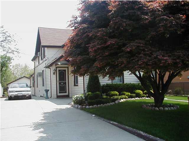 12 Mill Road Staten Island, NY 10306 - Photo 1 of 1 Primary Photo