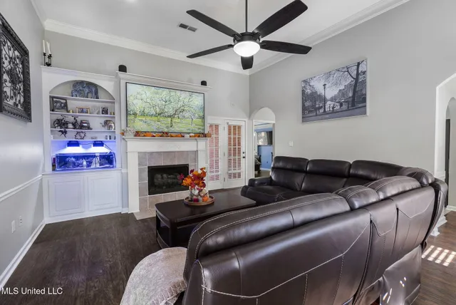 $389,900 | 208 Elkwood Lane, Hernando, MS 38632