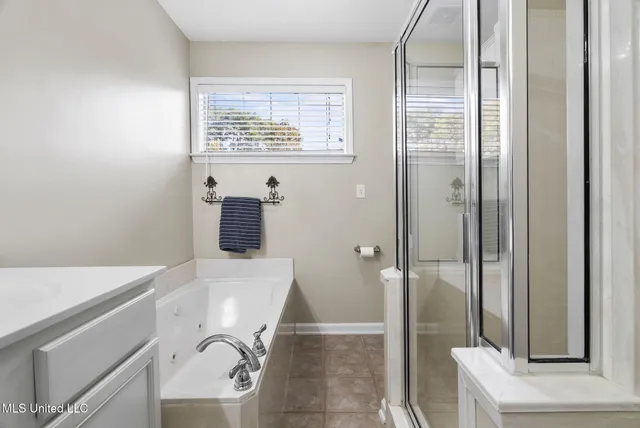 $394,900 | 208 Elkwood Lane, Hernando, MS 38632