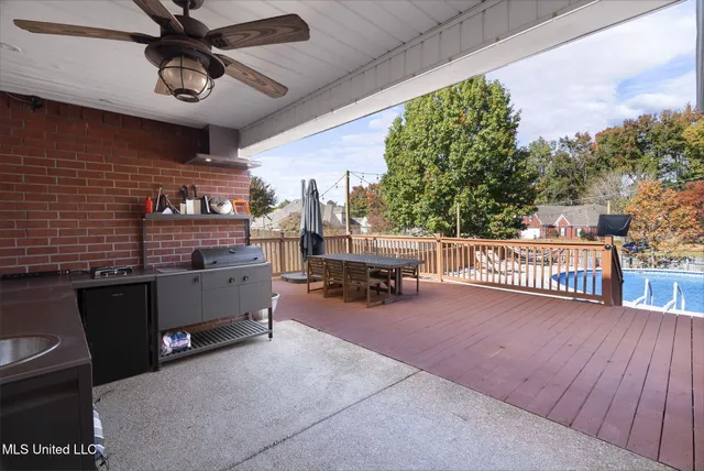 $394,900 | 208 Elkwood Lane, Hernando, MS 38632