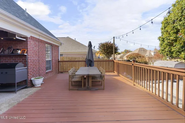 $394,900 | 208 Elkwood Lane, Hernando, MS 38632