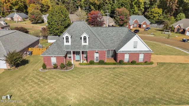 $394,900 | 208 Elkwood Lane, Hernando, MS 38632