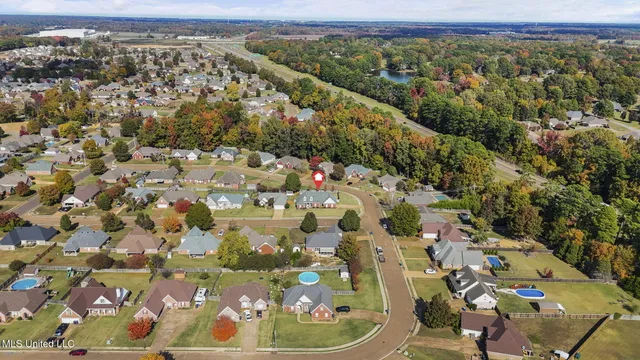 $394,900 | 208 Elkwood Lane, Hernando, MS 38632