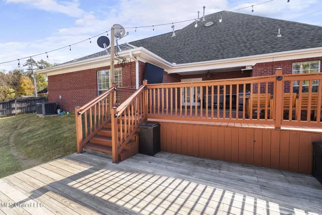 $389,900 | 208 Elkwood Lane, Hernando, MS 38632