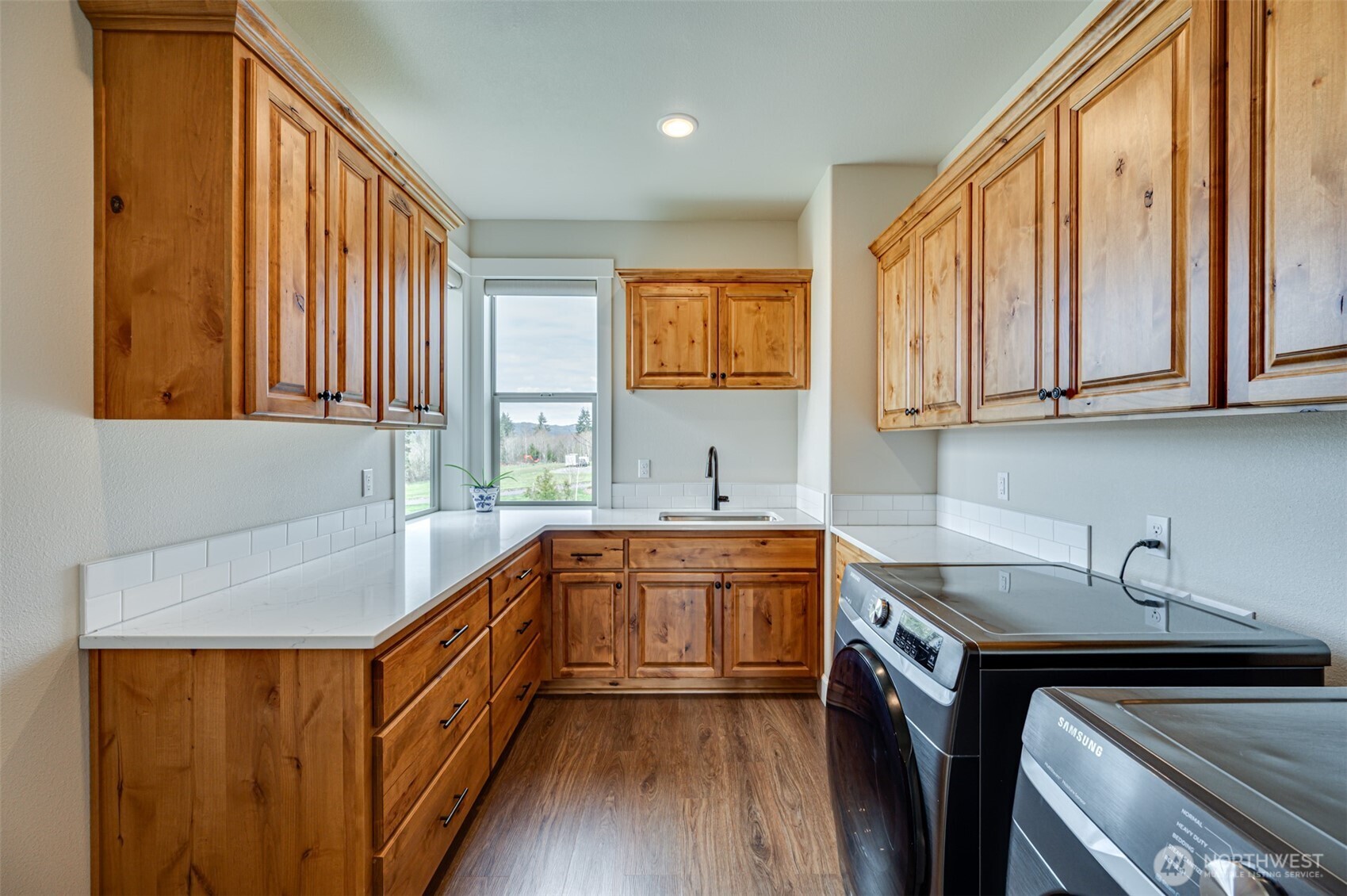 300 Cross Creek Road Kelso, WA 98626 - Photo 15 of 40