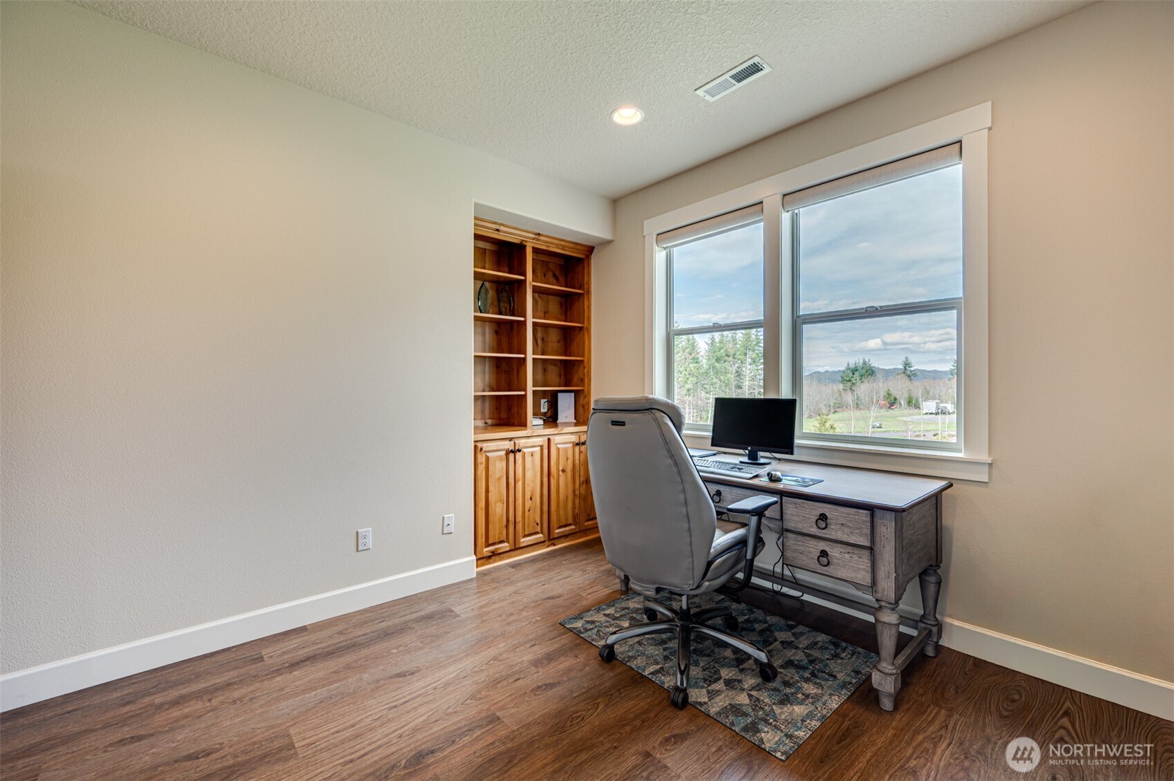 300 Cross Creek Road Kelso, WA 98626 - Photo 16 of 40