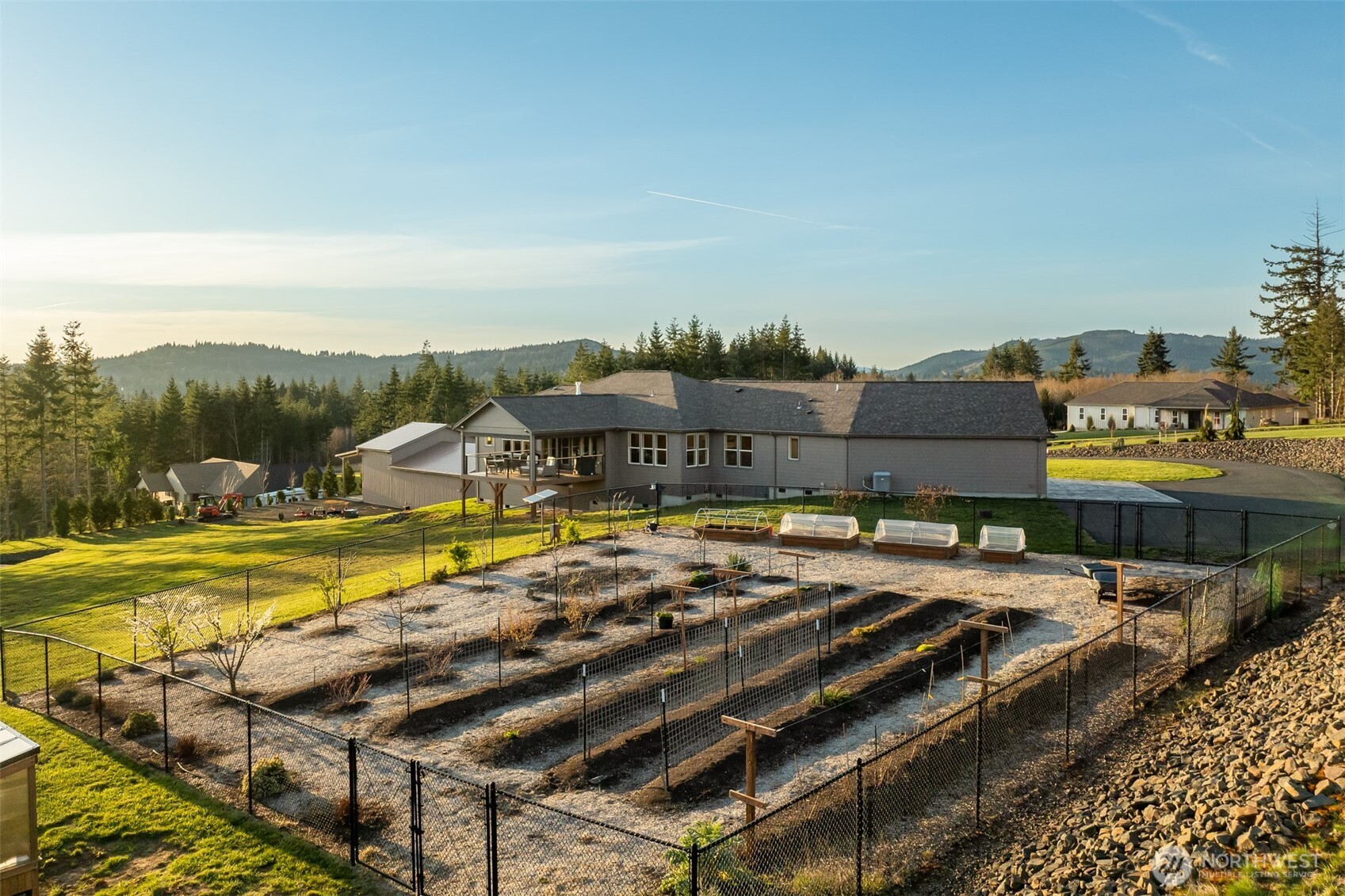 300 Cross Creek Road Kelso, WA 98626 - Photo 27 of 40