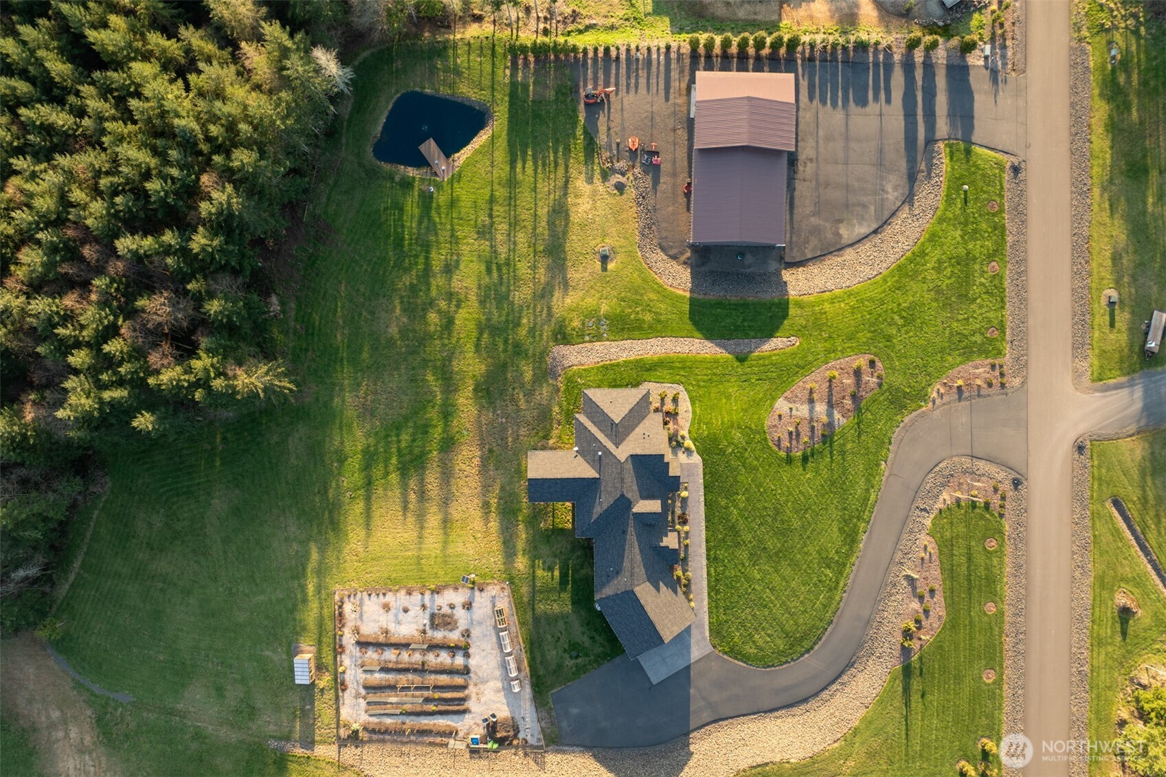 300 Cross Creek Road Kelso, WA 98626 - Photo 29 of 40