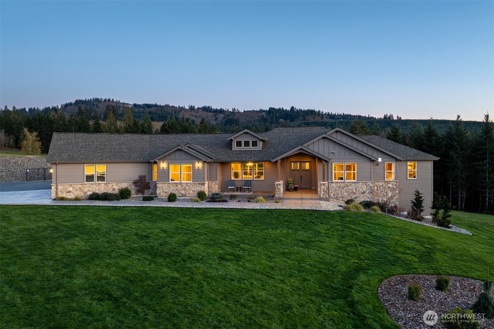 300 Cross Creek Road Kelso, WA 98626 - Photo 3 of 40