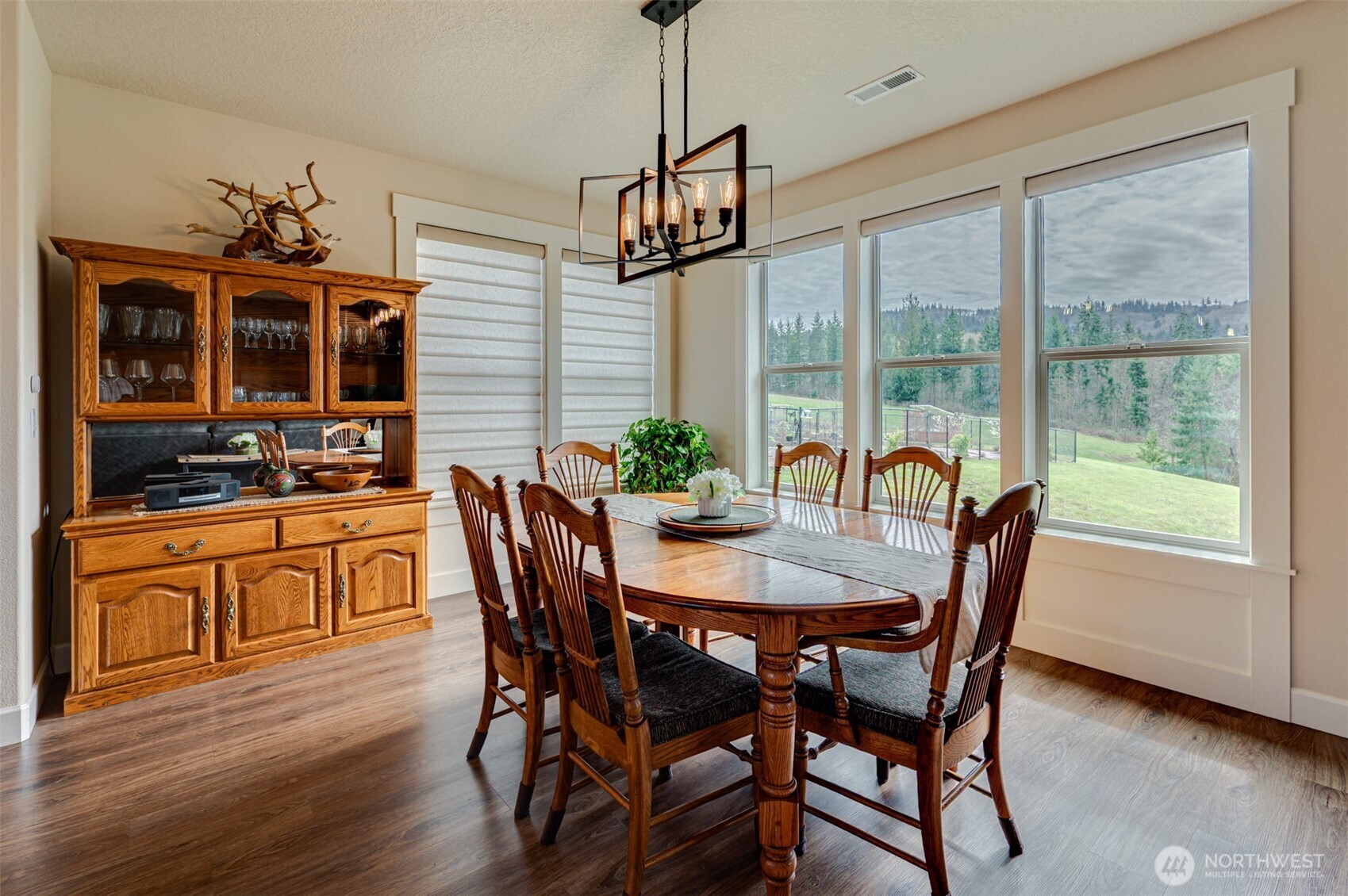 300 Cross Creek Road Kelso, WA 98626 - Photo 7 of 40