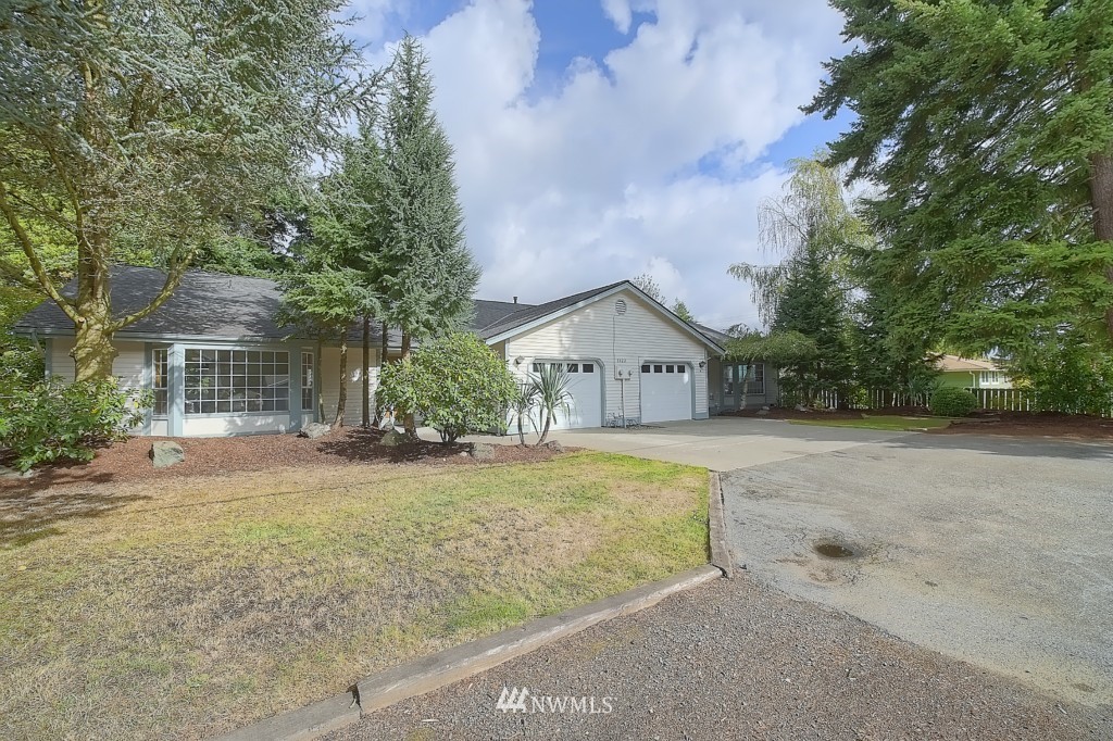 8423 236th Street Southwest, Unit A Edmonds, WA 98026 - Photo 1 of 20 Gallery Image 1