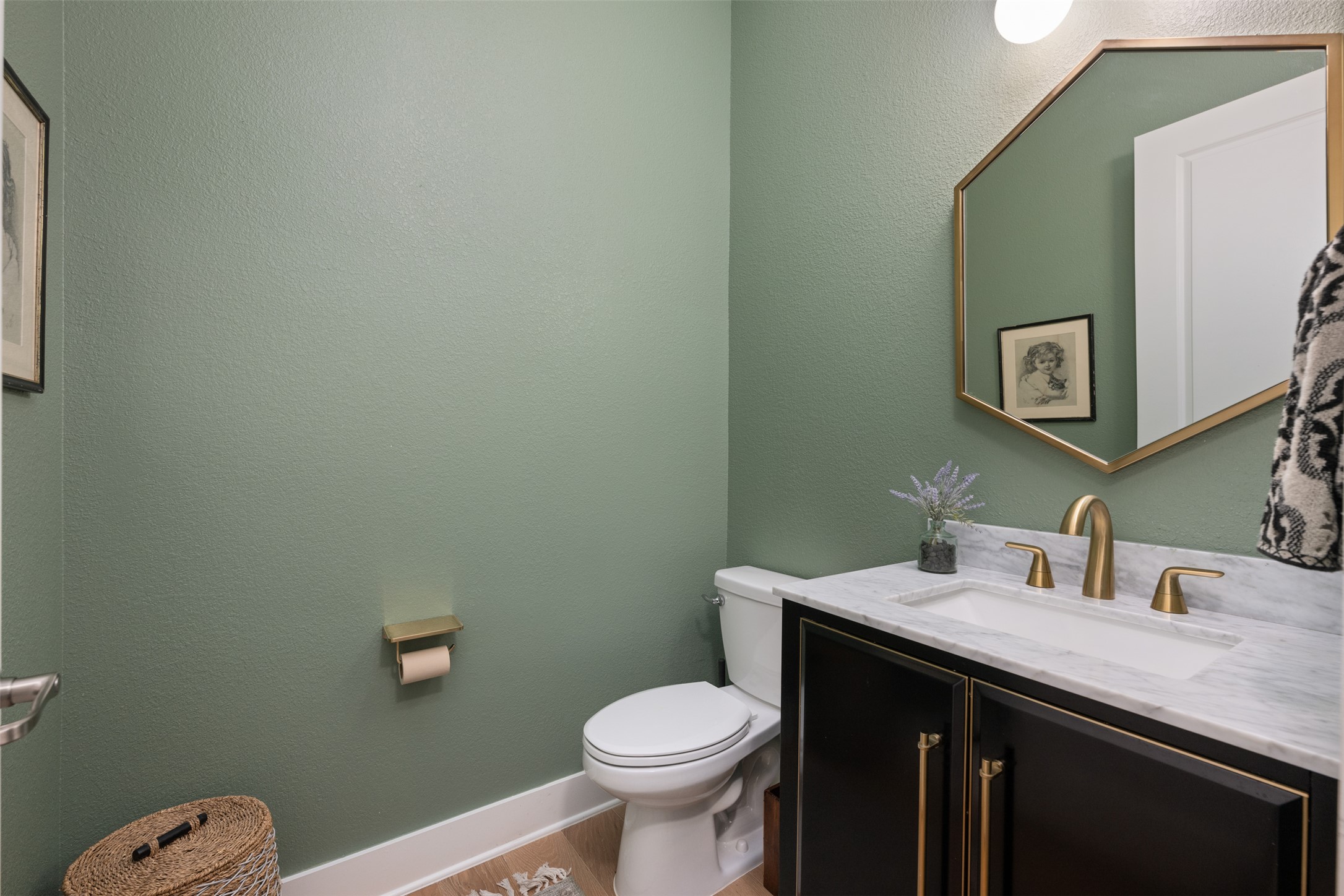 438 Pear Tree Lane Austin, TX 78737 - Photo 23 of 40 a bathroom with a granite countertop toilet sink and mirror
