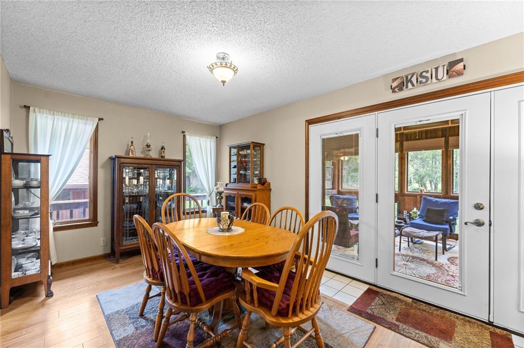 21 West Edwards Street Iola, KS 66749 - Photo 34 of 64
