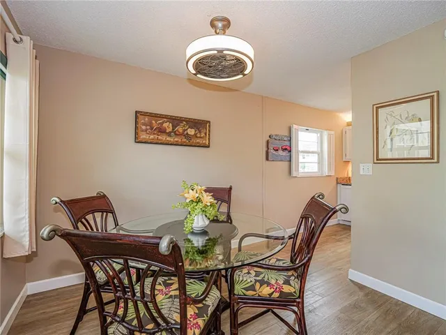 $1,475 | 11 Vista Palm Lane, Unit 103, Vero Beach, FL 32962