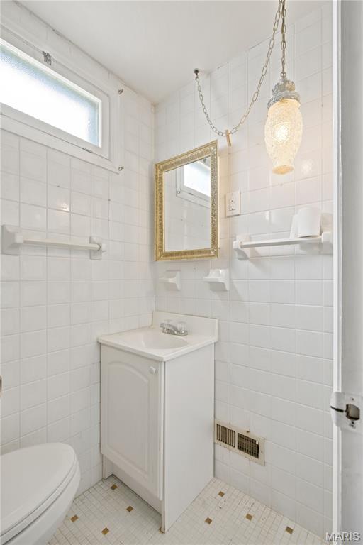 9535 MacKenzie Road Affton, MO 63123 - Photo 18 of 22 Gallery Image 18