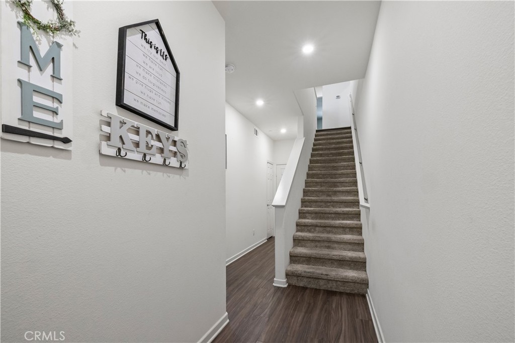 1037 West Clover Avenue Rialto, CA 92376 - Photo 16 of 30