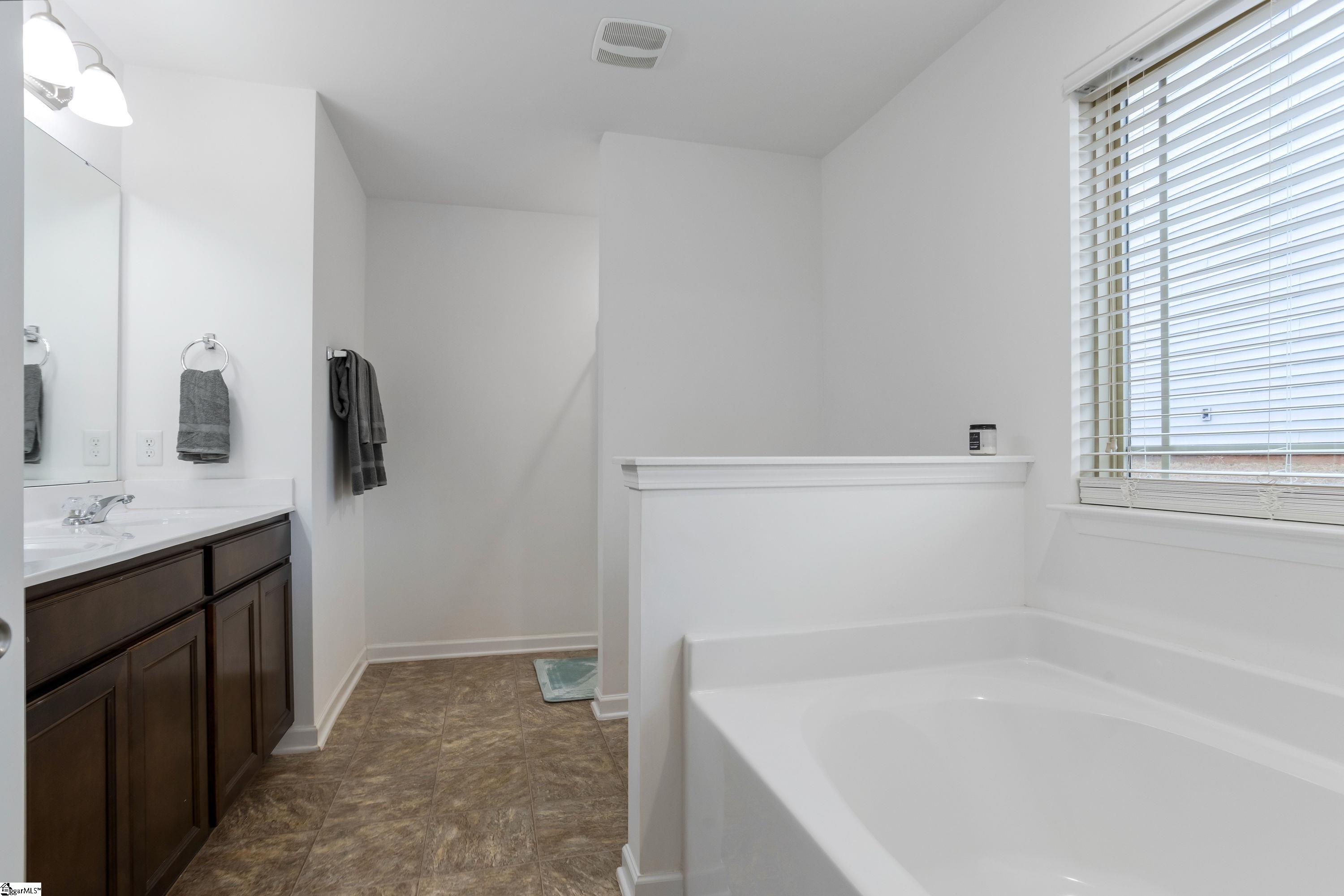 319 Riverdale Road Simpsonville, SC 29680 - Photo 17 of 34 Gallery Image 17
