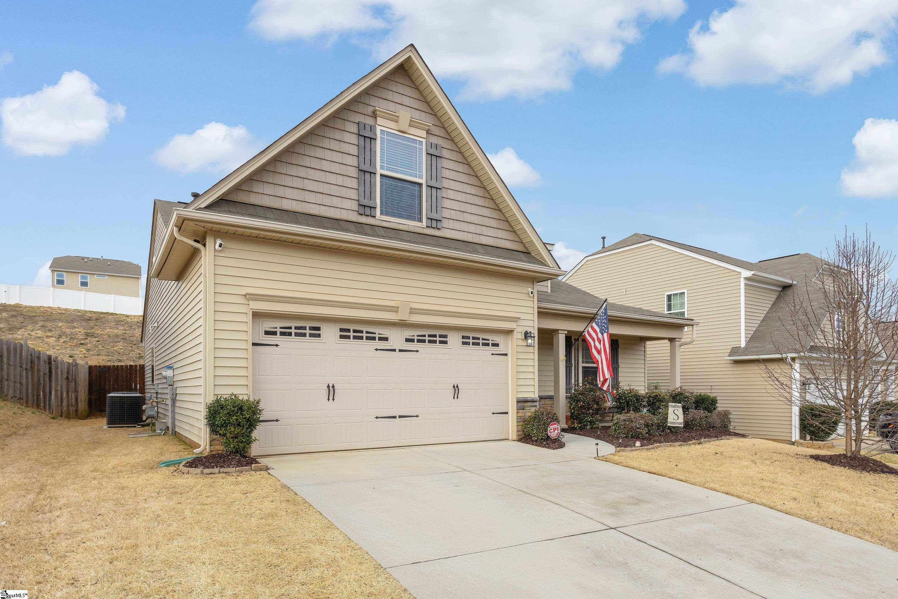 319 Riverdale Road Simpsonville, SC 29680 - Photo 2 of 34 Gallery Image 2