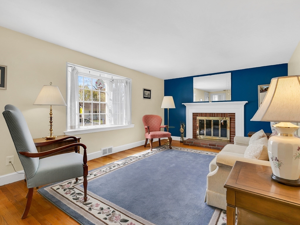 16 Mildred Road Danvers, MA 01923 - Photo 3 of 27