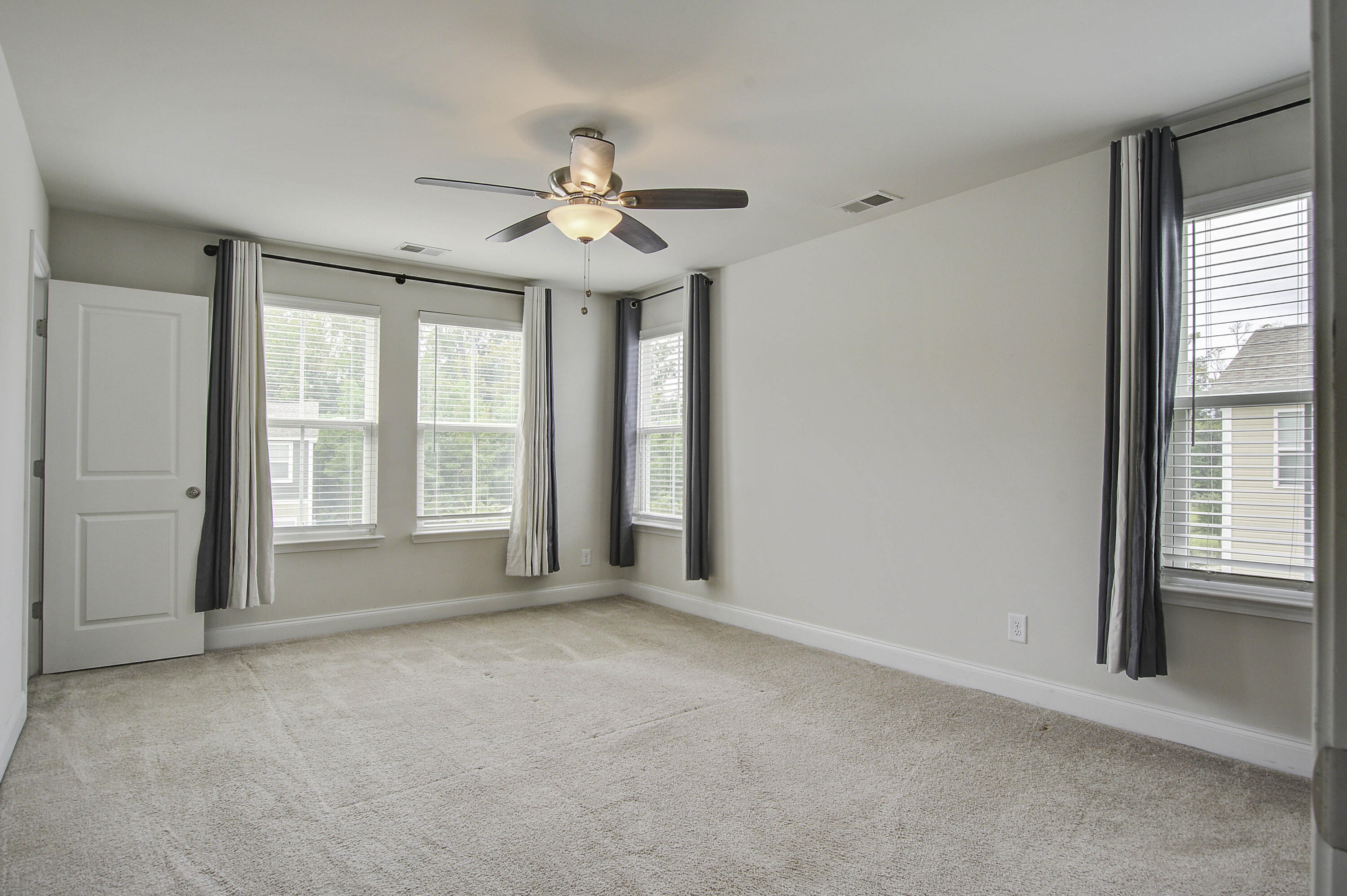 7824 Montview Road North Charleston, SC 29418 - Photo 15 of 26 7824 (19)