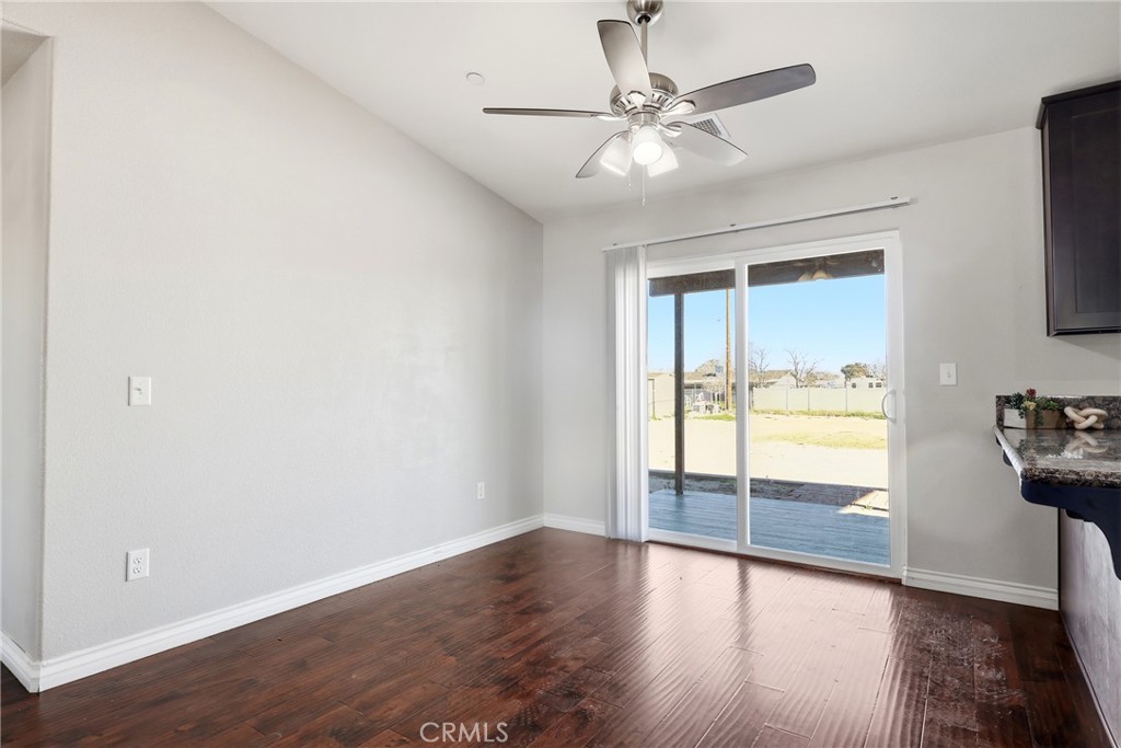 13071 Clallam Road Apple Valley, CA 92308 - Photo 16 of 37