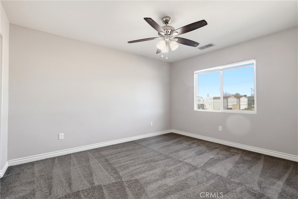 13071 Clallam Road Apple Valley, CA 92308 - Photo 18 of 37