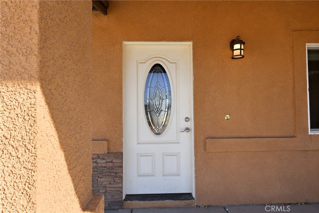 13071 Clallam Road Apple Valley, CA 92308 - Photo 4 of 37