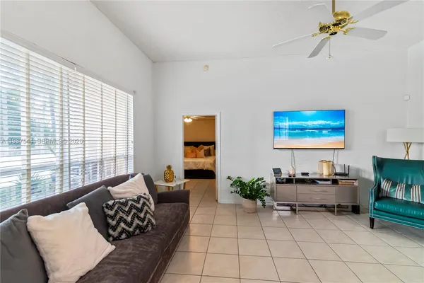 $3,900 | 1886 Northwest 145th Terrace, Pembroke Pines, FL 33028