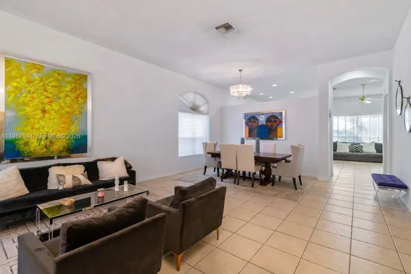 $3,900 | 1886 Northwest 145th Terrace, Pembroke Pines, FL 33028