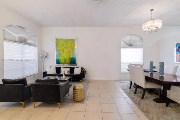 $3,900 | 1886 Northwest 145th Terrace, Pembroke Pines, FL 33028