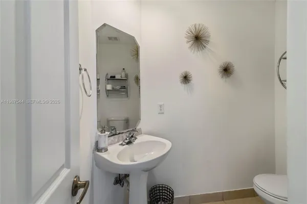 $3,900 | 1886 Northwest 145th Terrace, Pembroke Pines, FL 33028