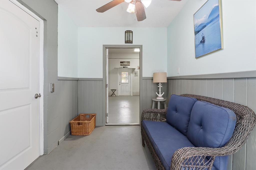 5 Palm Drive Yankeetown, FL 34498 - Photo 35 of 53 a living room with furniture