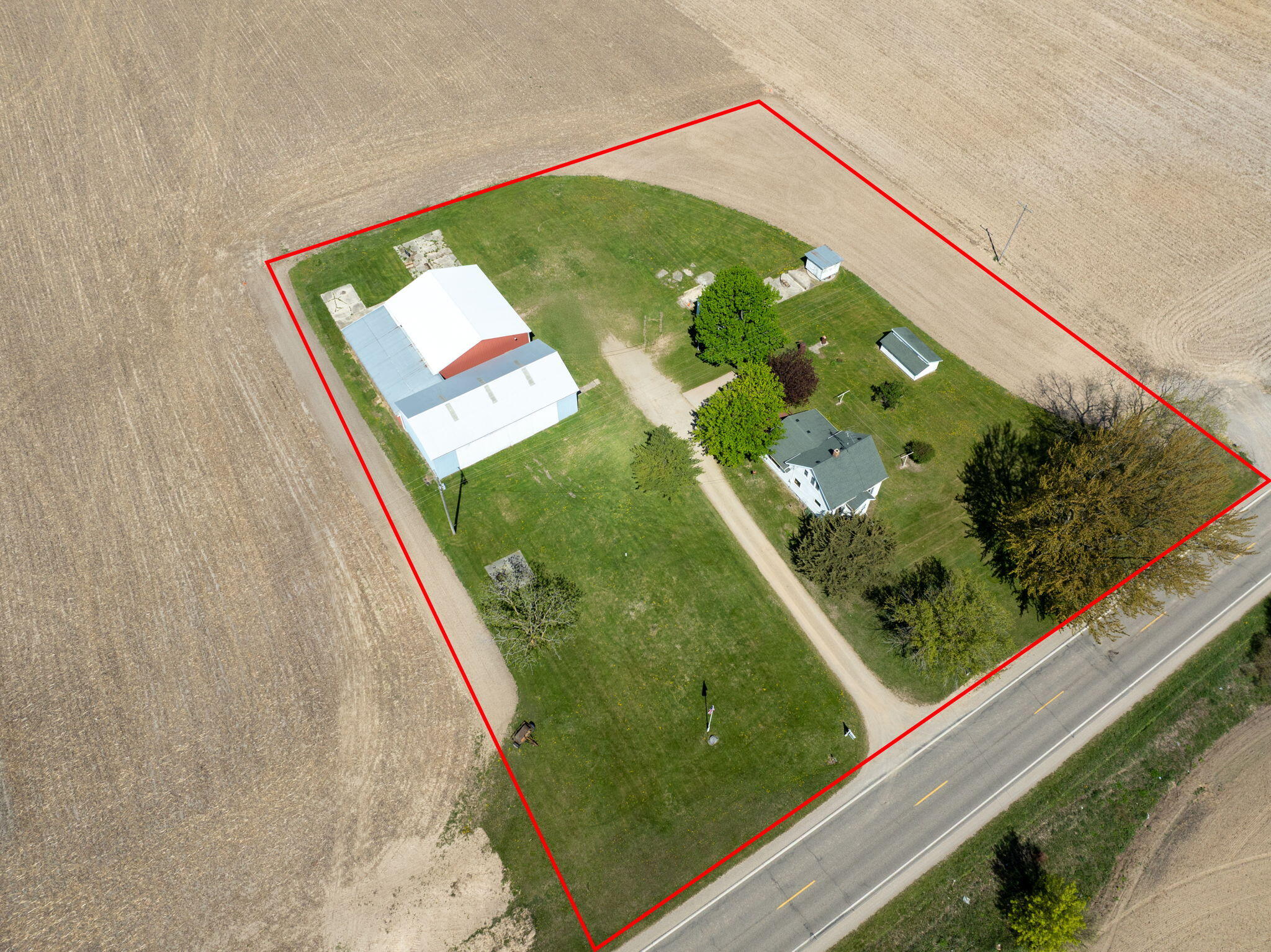 11103 North Luce Road Alma, MI 48801 - Photo 1 of 17 1-web-or-mls-DJI_0245-Edit-2