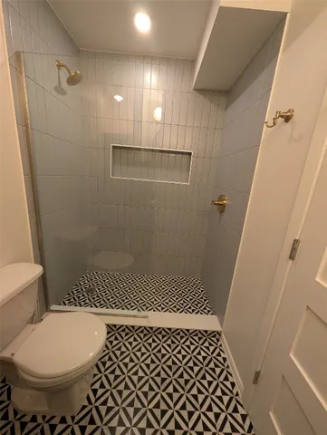 $1,750 | 1210 Windsor Road, Unit 117, Austin, TX 78703