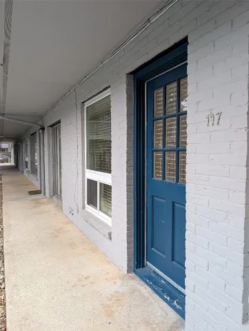 $1,750 | 1210 Windsor Road, Unit 117, Austin, TX 78703