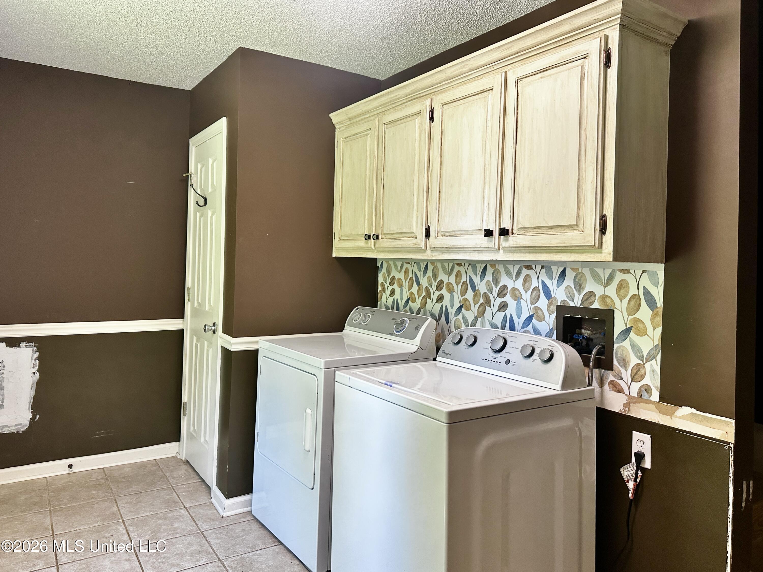 8863 Sheltowee Trail Hernando, MS 38632 - Photo 16 of 22 Laundry Room