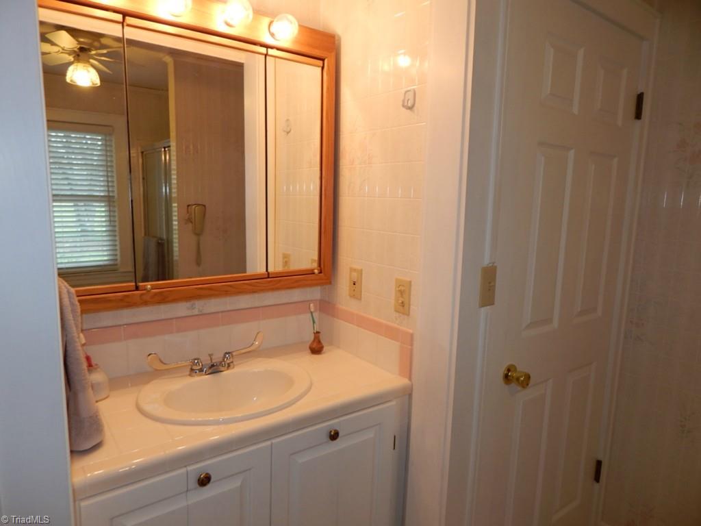 780 Murray Road Elkin, NC 28621 - Photo 8 of 13 Gallery Image 8
