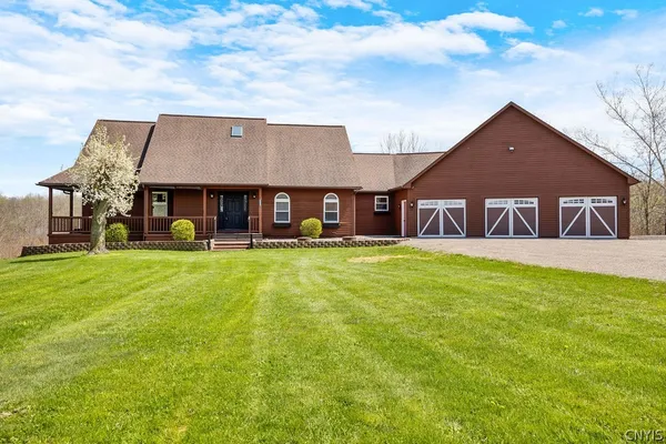 $500,000 | 8836 Bridgeport Kirkville Road, Kirkville, NY 13082