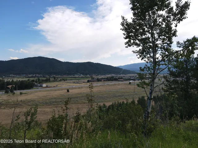 $380,000 | Lot 4 Pine Street, Alpine, WY 83128