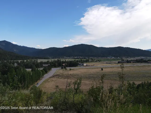 $380,000 | Lot 4 Pine Street, Alpine, WY 83128