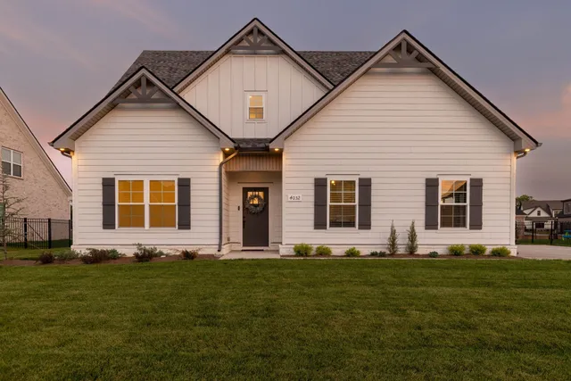 $724,900 | 4032 Edmond Drive, Murfreesboro, TN 37127
