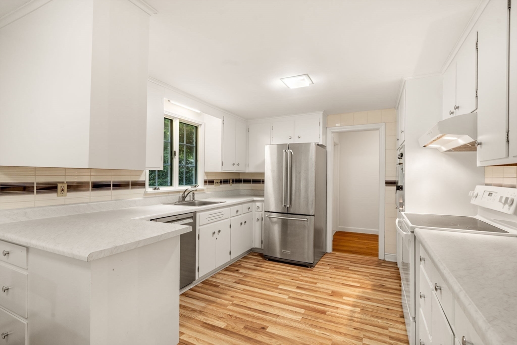 10 Bakers Hill Road Weston, MA 02493 - Photo 6 of 19
