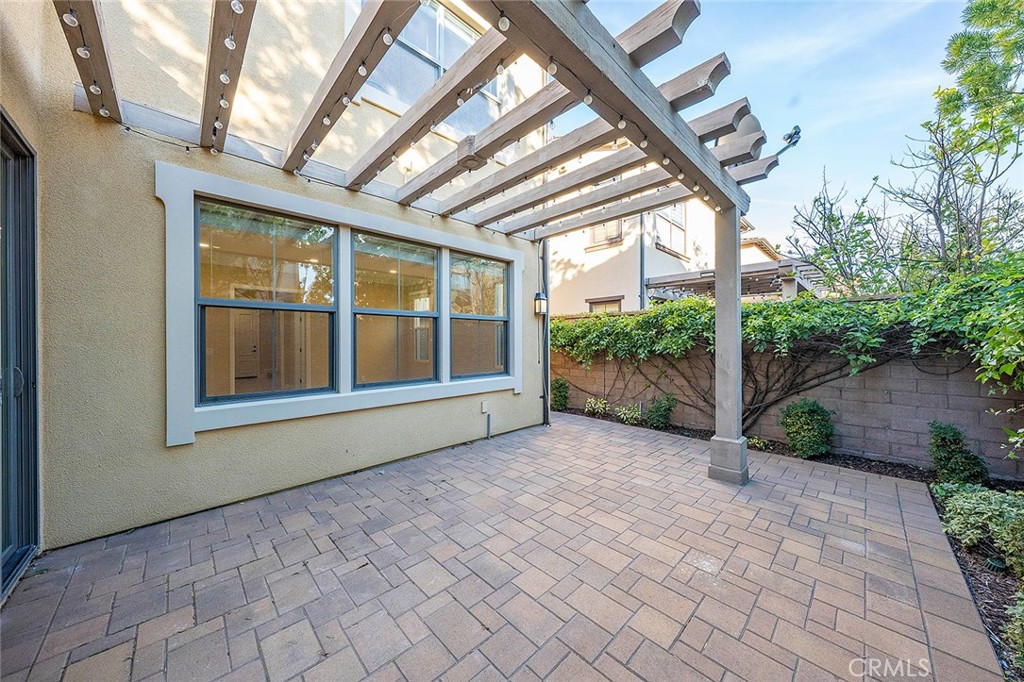 143 Rodeo Irvine, CA 92602 - Photo 14 of 37 a view of porch with a large window