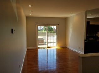 9 Hoover Road Middletown, RI 02842 - Photo 12 of 27 Gallery Image 12
