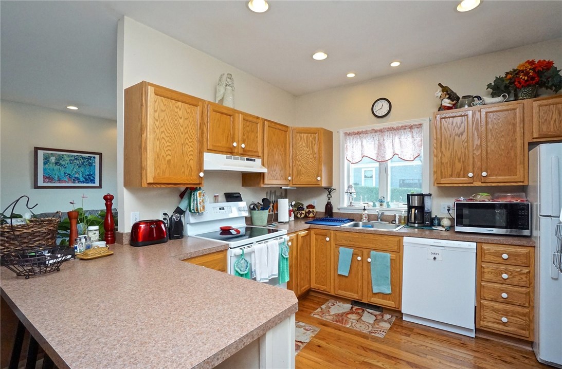 9 Hoover Road Middletown, RI 02842 - Photo 19 of 27 Gallery Image 19