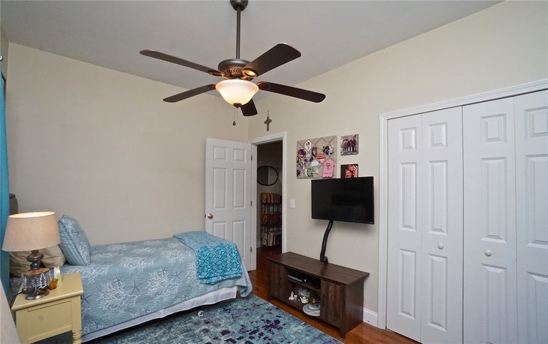 9 Hoover Road Middletown, RI 02842 - Photo 23 of 27 Gallery Image 23